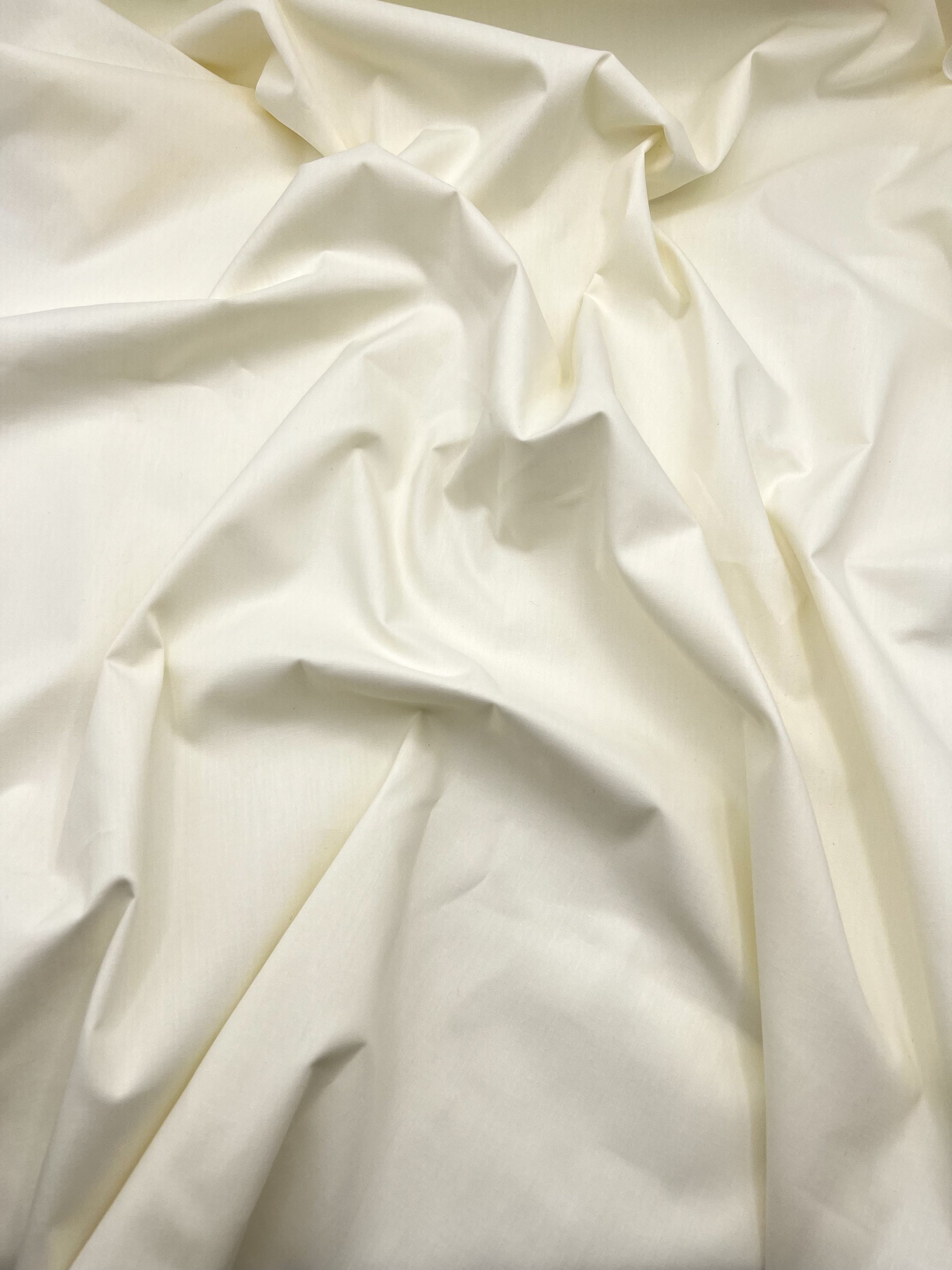 Polyester Cotton | Broadcloth Fabric By The Roll | 120 Yard