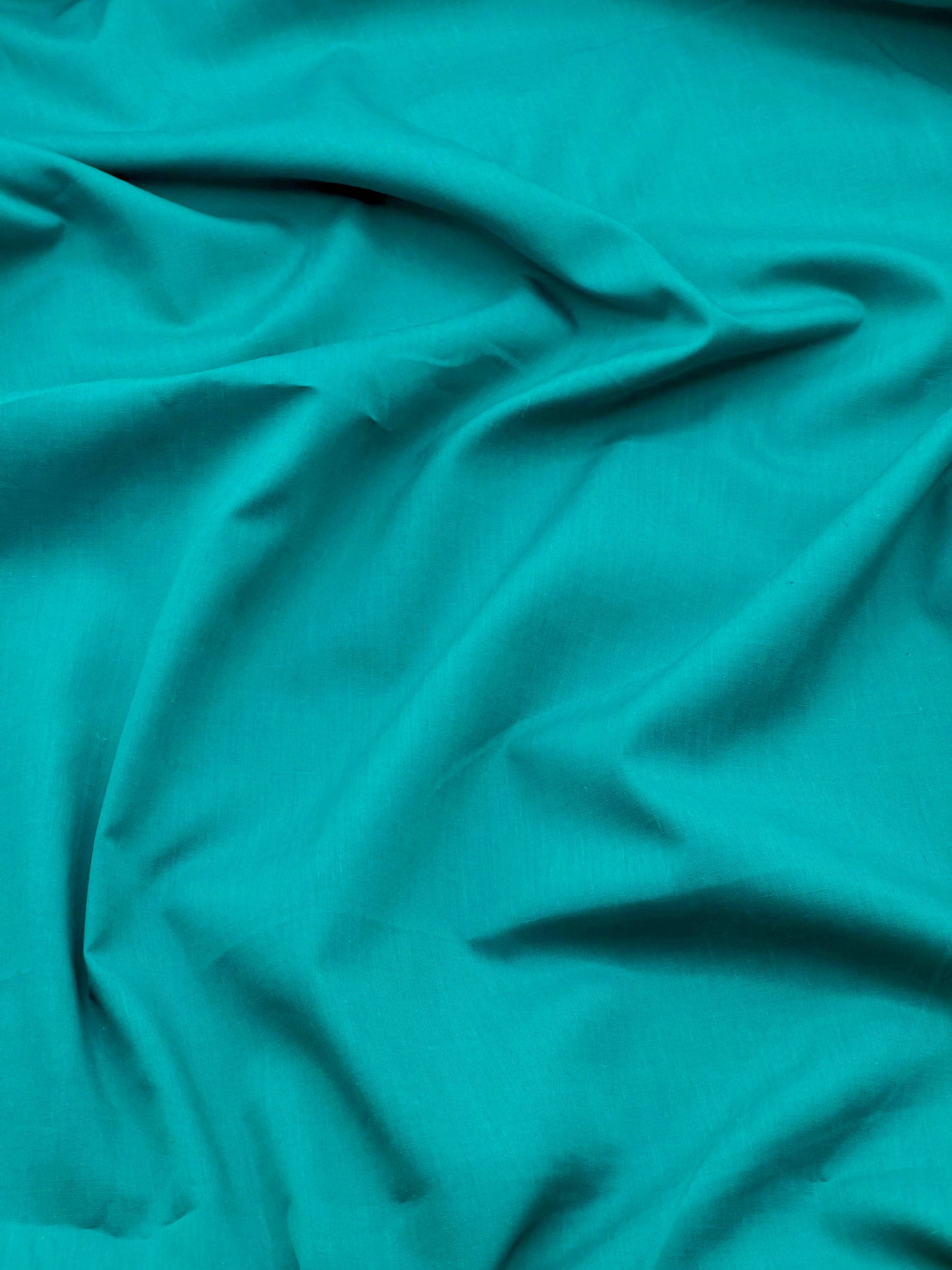 Polyester Cotton | Broadcloth Fabric By The Roll | 120 Yard