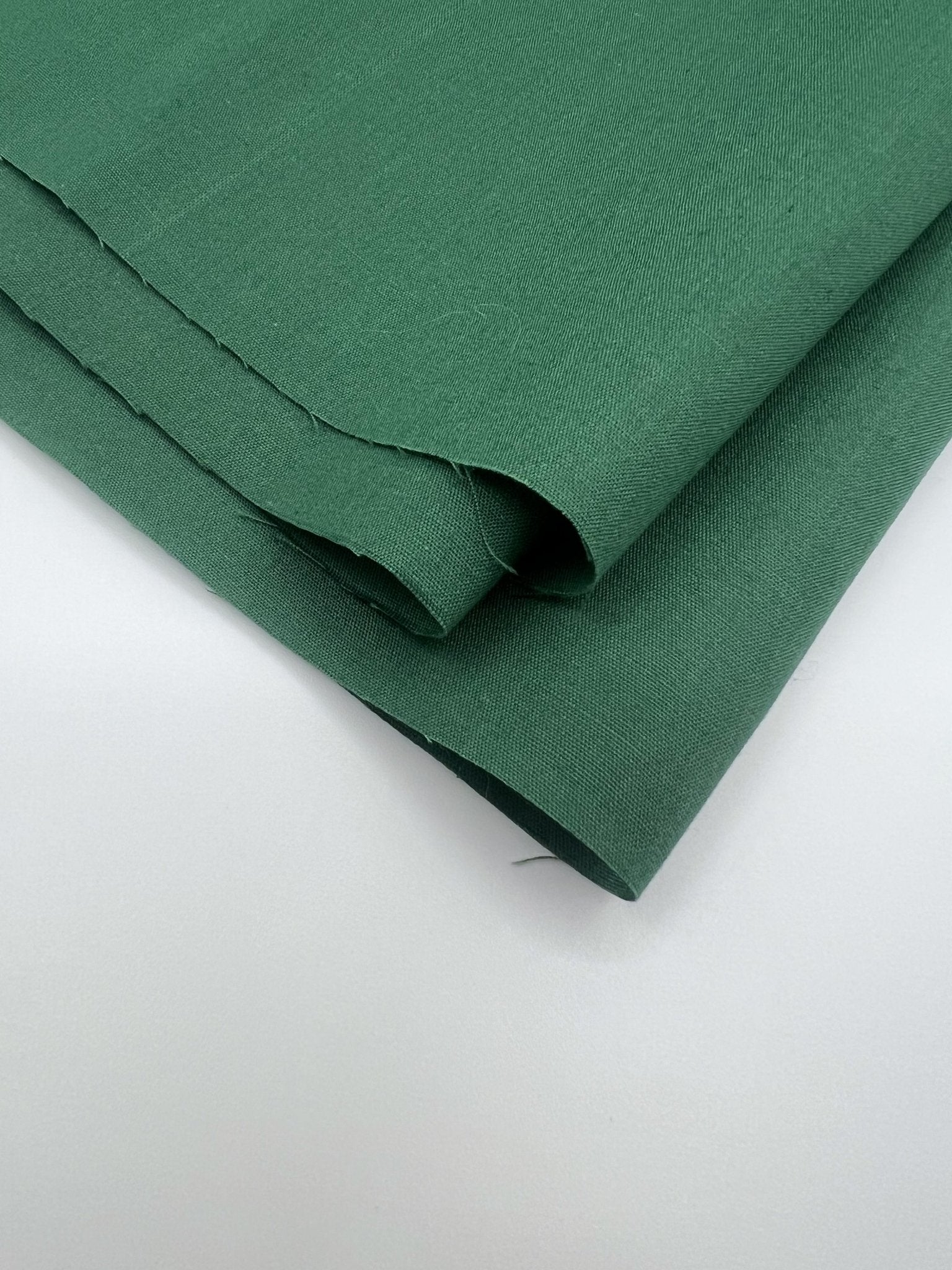 Poly Cotton Fabric for Sewing | Broadcloth Fabric | Hunter Green - EOVEA