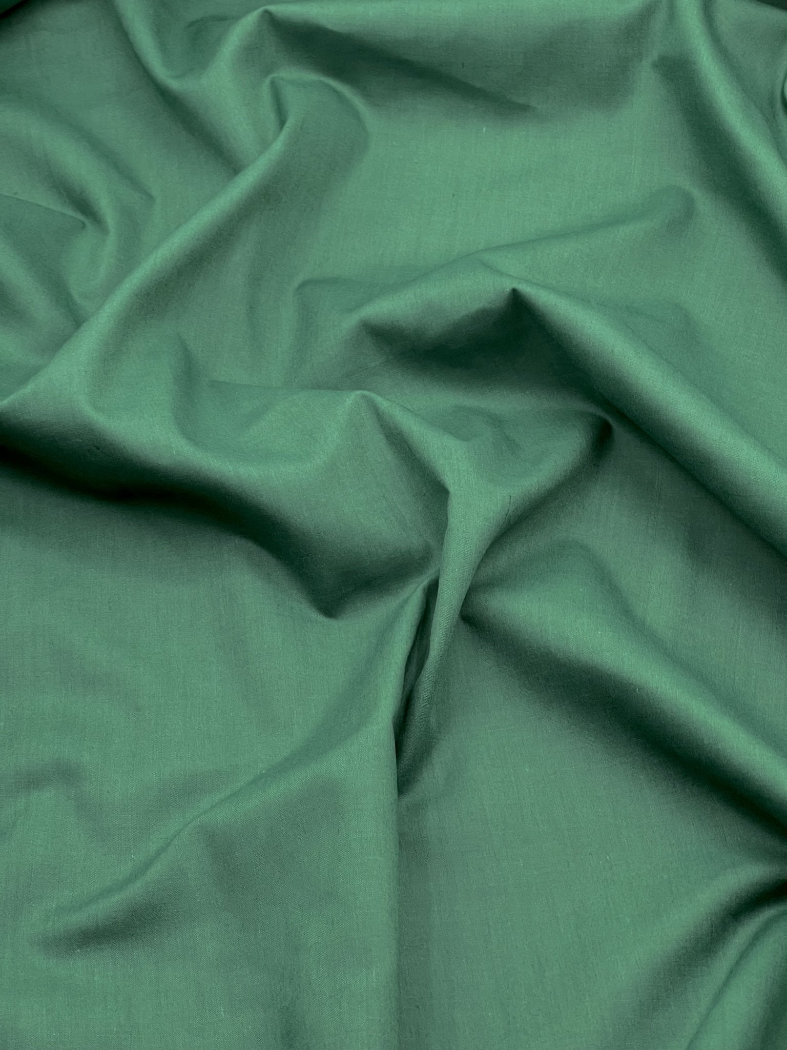 Poly Cotton Fabric for Sewing | Broadcloth Fabric | Hunter Green - EOVEA
