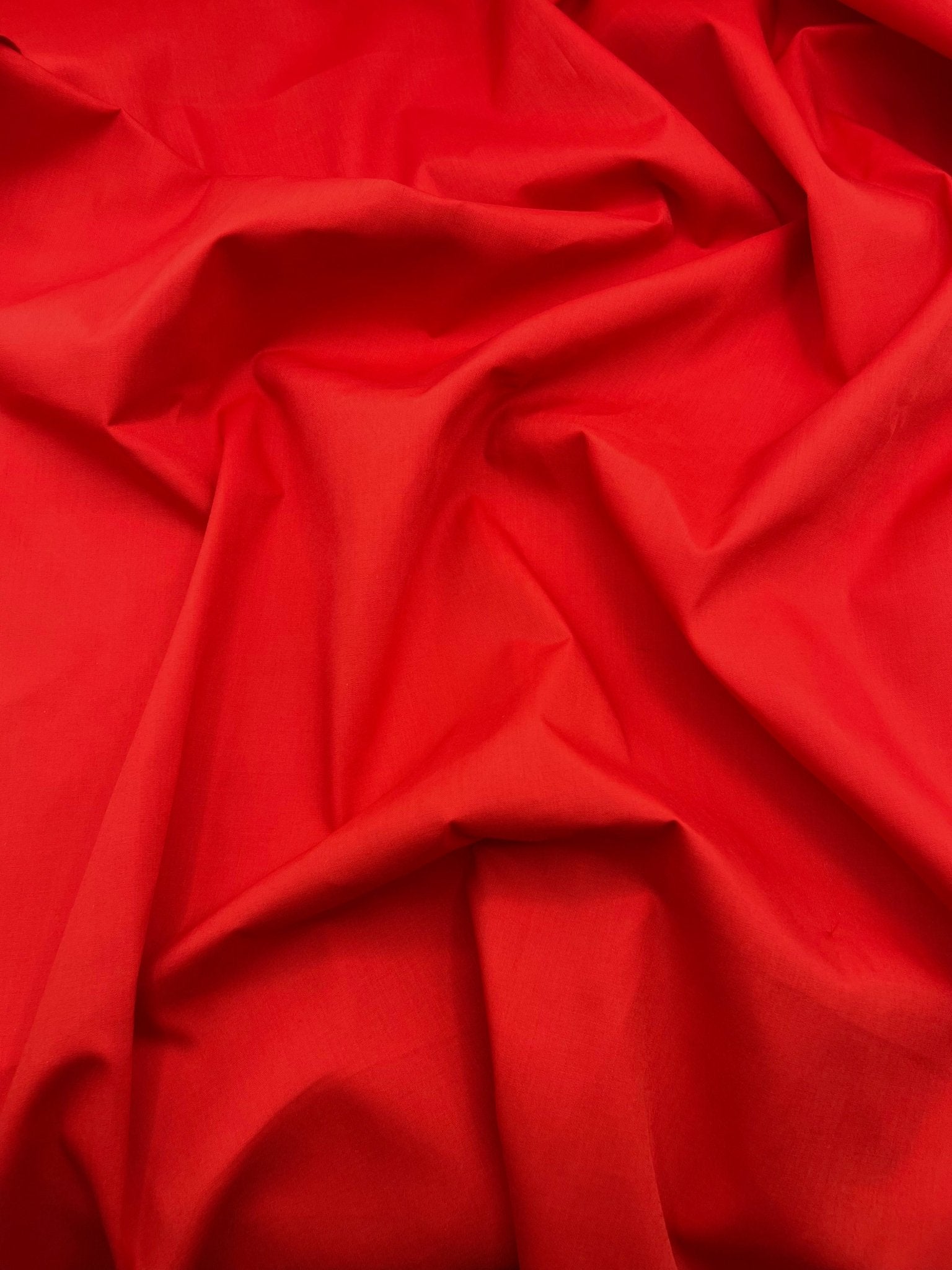 Poly Cotton Fabric for Sewing | Broadcloth Fabric | Red - EOVEA