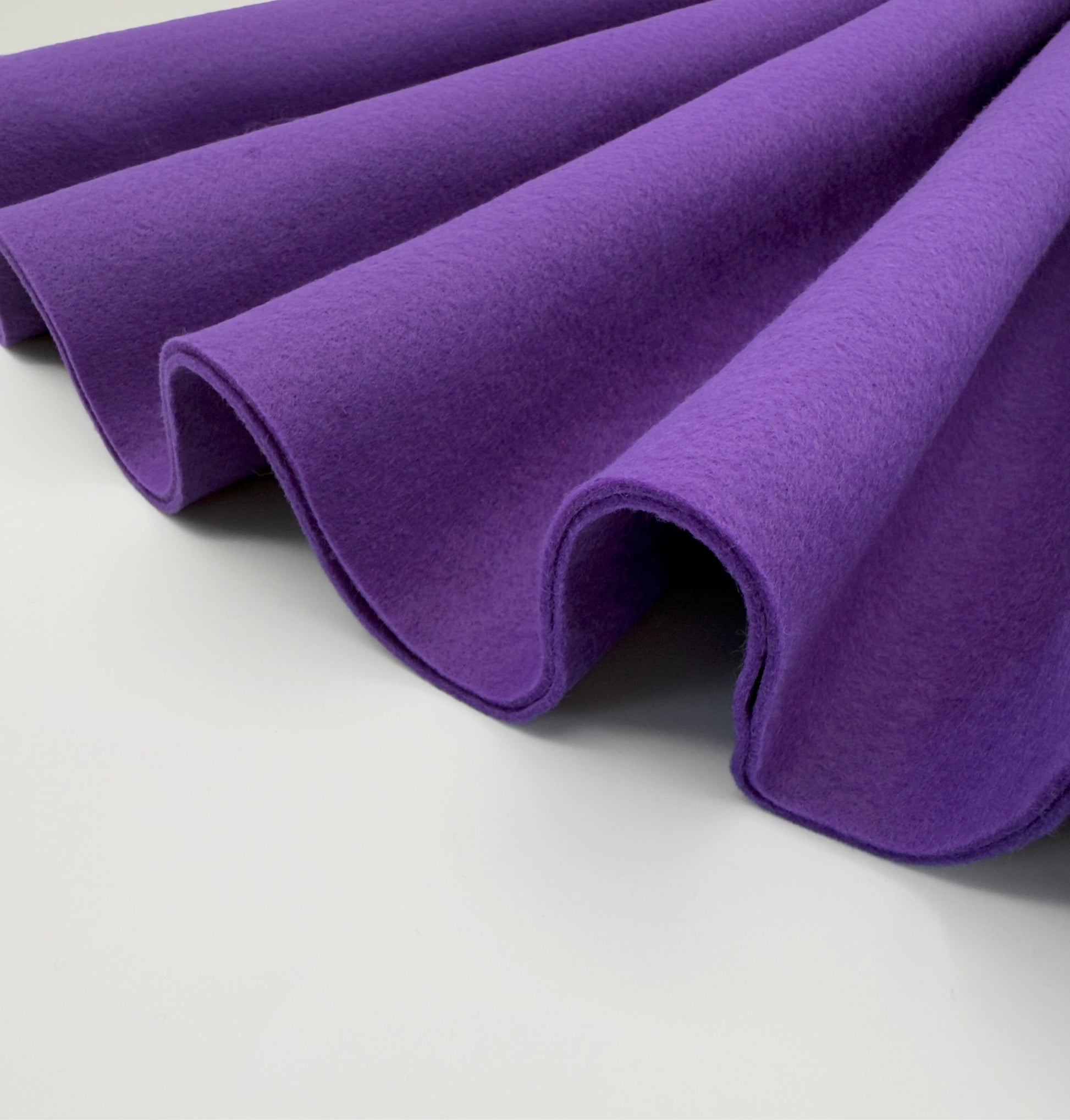 Acrylic Felt Fabric |  1.6mm Thick Felt By The Roll | 20 Yard